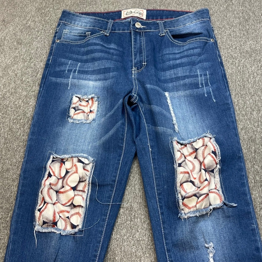 L&B Baseball Patch Distressed Jeans Womens 14 Medium Wash Straight‎ Leg Stretch - Picture 2 of 11